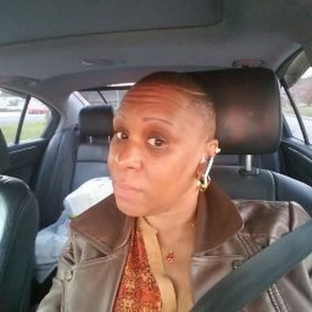 Meet your Posher, Tunisa